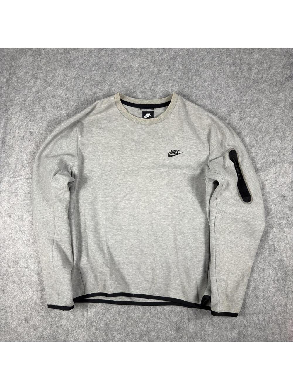 Vintage Y2K Nike Tech Fleece Crewneck Sweatshirt Gray Pullover (Size L)